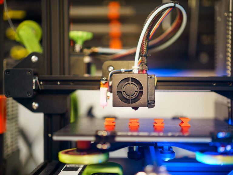 3D printer overhang test showing maximum printable angle without supports