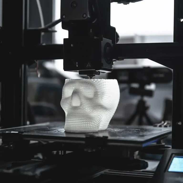 3d-printing-stk-3d-printer-creates-a-white-skull-object-2026-03-19-04-11-48-utc