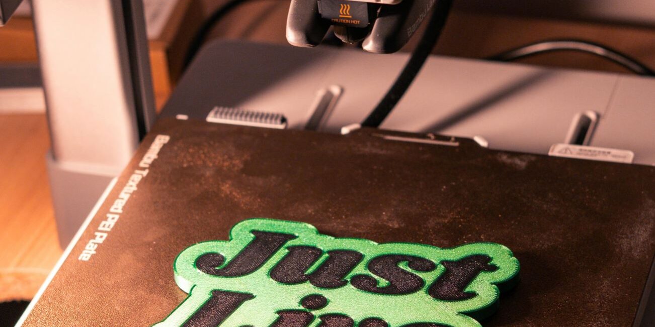 Bambu Lab printer with live printing in home maker setup